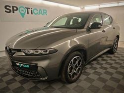 Gris Utilisé 2024 Alfa Romeo Tonale Sprint SUV | 25 495 € (Prix juste)