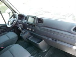 Blanc Utilisé 2023 Renault Master Van | 29 990 € (Prix cher)