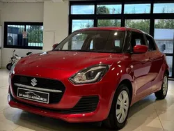 Rouge Utilisé 2023 Suzuki Swift Citadine | 14 490 € (Prix juste)