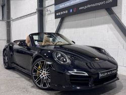Utilisé 2015 Porsche 911 Turbo S Cabriolet | 129 900 € (Prix juste)