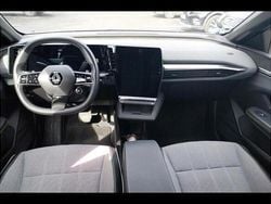 Gris Utilisé 2022 Renault Mégane Techno Berline | 26 990 € (Prix juste)