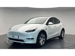 Blanc Utilisé 2024 Tesla Model Y Standard Range SUV | 32 490 €