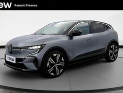 Gris Utilisé 2023 Renault Mégane Iconic Berline | 29 280 € (Prix juste)