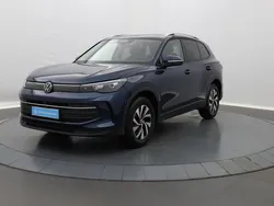 Bleu Utilisé 2024 VW Tiguan Edition SUV | 37 990 € (Prix juste)