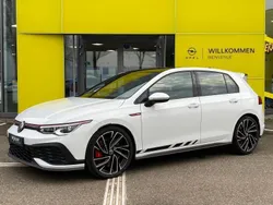 Blanc Utilisé 2021 VW Golf VIII GTI Clubsport Berline | 33 489 € (Prix juste)