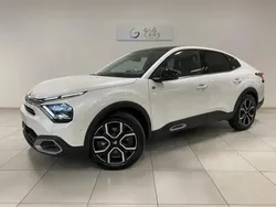 Blanc Utilisé 2023 Citroën e-C4 Shine Berline | 27 500 €