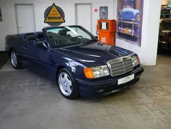 Bleu Utilisé 1993 Mercedes E300 Cabriolet | 24 990 €