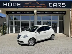 Blanc Utilisé 2013 Lancia Ypsilon Platinum Citadine | 5 990 € (Prix juste)