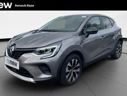 Gris Utilisé 2023 Renault Captur Evolution SUV | 16 490 € (Bon prix)
