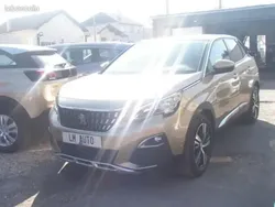 Beige Utilisé 2018 Peugeot 3008 Allure Monospace | 13 490 € (Prix juste)