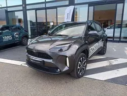 Utilisé 2025 Toyota Yaris Hybrid Design | 28 900 € (Prix juste)