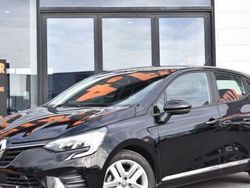 Utilisé 2021 Renault Clio V Business Citadine | 17 480 € (Prix juste)