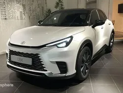 Blanc arctique métallisé/toit noir Utilisé 2024 Lexus LBX SUV | 34 490 €