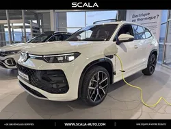 Blanc Utilisé 2025 VW Tayron R-line Edition SUV | 59 990 € (Prix juste)