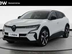 Blanc Utilisé 2024 Renault Mégane Techno Berline | 34 999 € (Prix cher)