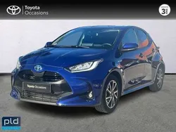 Utilisé 2021 Toyota Yaris Hybrid Design Berline | 18 990 € (Prix juste)
