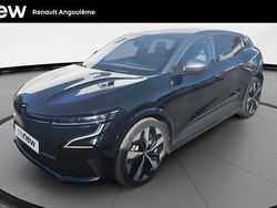 Noir Utilisé 2022 Renault Mégane Techno Berline | 20 490 € (Prix juste)