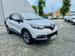 Gris Utilisé 2015 Renault Captur SUV | 9 990 € (Prix juste)