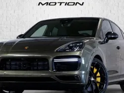 Utilisé 2023 Porsche Cayenne Turbo S SUV | 192 990 €