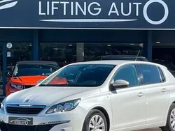Utilisé 2016 Peugeot 308 Style Berline | 8 990 € (Prix assez cher)