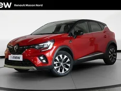Rouge Utilisé 2024 Renault Captur Techno SUV | 20 890 € (Prix assez cher)