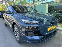 Bleu Utilisé 2025 Audi e-tron Sport SUV | 62 451 €
