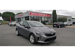 Gris Nouvelle 2025 Renault Clio V Evolution Citadine | 19 950 € (Prix juste)