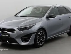 Blanc Utilisé 2022 Kia Ceed GT-Line Berline | 24 499 € (Prix cher)