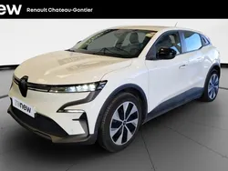 Blanc Utilisé 2022 Renault Mégane Evolution Berline | 25 290 € (Prix juste)