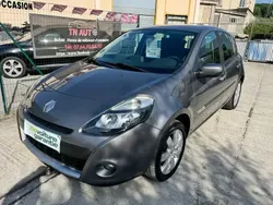 Gris Utilisé 2010 Renault Clio III Exception Berline | 6 990 € (Prix juste)