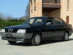 Noir Utilisé 1990 Alfa Romeo 75 Berline | 15 500 €