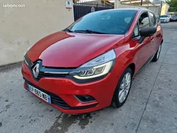 Rouge Utilisé 2017 Renault Clio IV Berline | 9 950 €