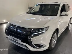 Blanc Utilisé 2020 Mitsubishi Outlander P-HEV Instyle SUV | 23 499 €