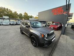 Utilisé 2017 Jeep Renegade Longitude SUV | 14 990 € (Prix cher)