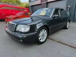 Noir Utilisé 1994 Mercedes E500 Berline | 46 900 €