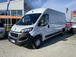Blanc Utilisé 2022 Peugeot Boxer Premium Van | 27 980 € (Prix assez cher)