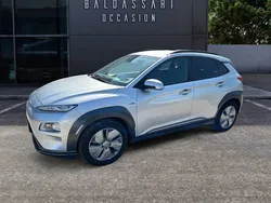 Gris Utilisé 2022 Hyundai Kona SUV | 24 990 € (Prix juste)