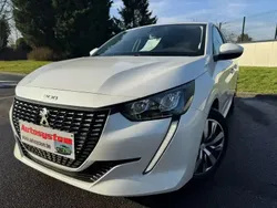 Blanc Utilisé 2021 Peugeot 208 Active Citadine | 13 950 € (Prix juste)