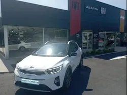 Blanc Utilisé 2020 Kia Stonic Premium SUV | 15 990 € (Prix juste)