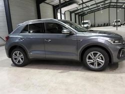Gris Nouvelle 2025 VW T-Roc R-line Edition SUV | 34 600 € (Prix juste)