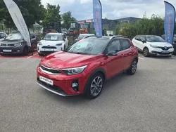 Utilisé 2018 Kia Stonic Premium SUV | 11 499 € (Prix juste)