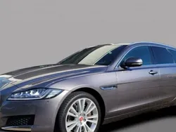 Utilisé 2018 Jaguar XF Portfolio Berline | 25 900 € (Prix cher)