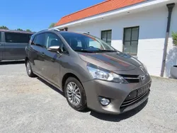 Beige Utilisé 2016 Toyota Verso Multidrive S Monospace | 8 350 €