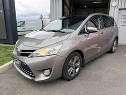 Gris Utilisé 2015 Toyota Verso Skyview Edition Monospace | 9 490 € (Prix assez cher)