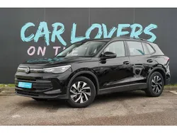 Noir Utilisé 2024 VW Tiguan Life SUV | 35 690 € (Bon prix)