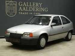 Gris Utilisé 1988 Opel Kadett Berline | 11 500 €