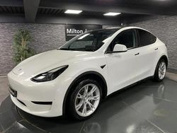 Blanc Utilisé 2023 Tesla Model Y Standard Range SUV | 28 990 € (Bon prix)