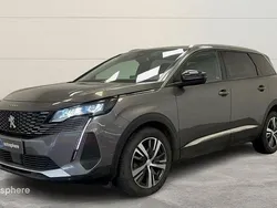 Gris Utilisé 2022 Peugeot 5008 Allure Monospace | 21 699 € (Prix juste)