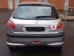 Gris Utilisé 2004 Peugeot 206 Premium Berline | 1 850 € (Prix juste)
