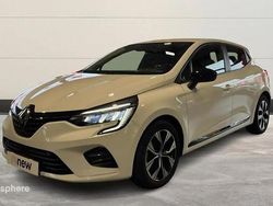 Blanc Utilisé 2023 Renault Clio V Evolution Berline | 16 999 € (Prix juste)